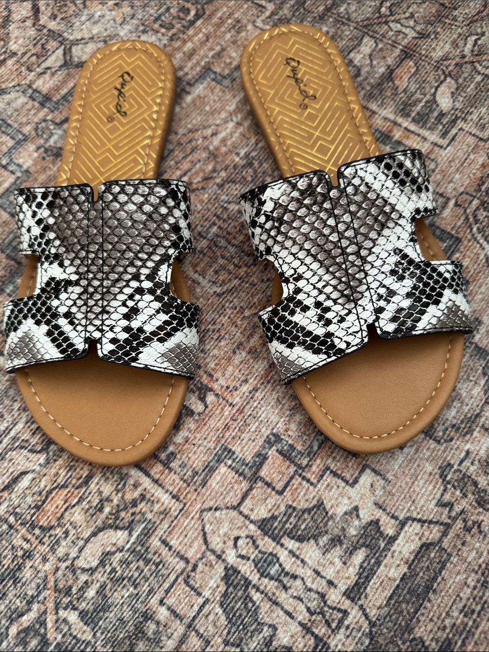 Qupid Snake-Print Slide Sandals in Black, White & Tan